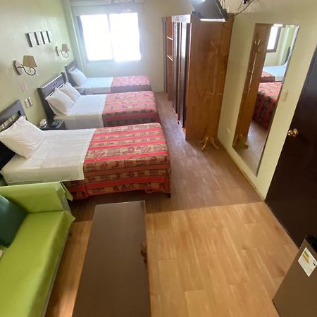Hotel Tinkus Inn リマ エクステリア 写真