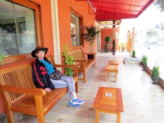 Hotel Tinkus Inn リマ エクステリア 写真