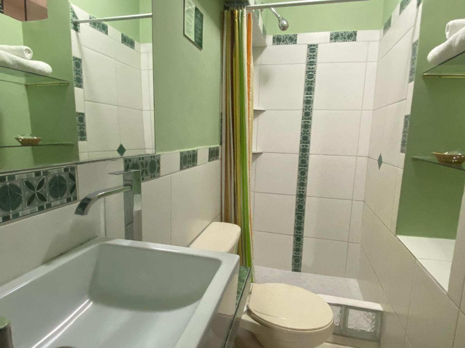 Hotel Tinkus Inn リマ エクステリア 写真