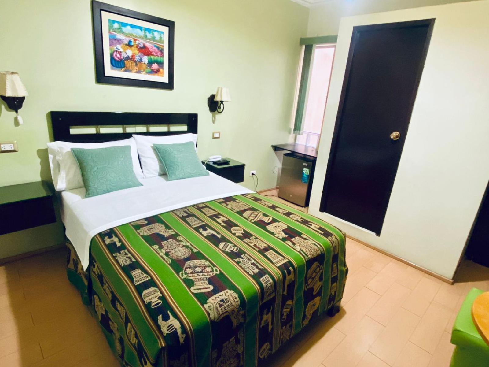 Hotel Tinkus Inn リマ エクステリア 写真